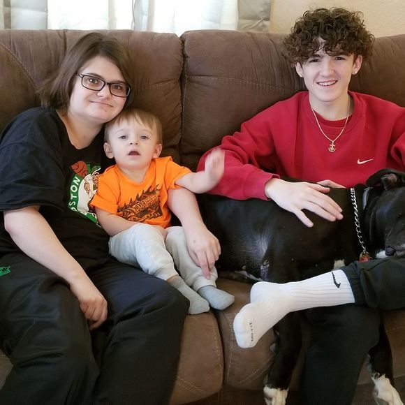 Meet your Posher, Kendra - Picture 1 of 1